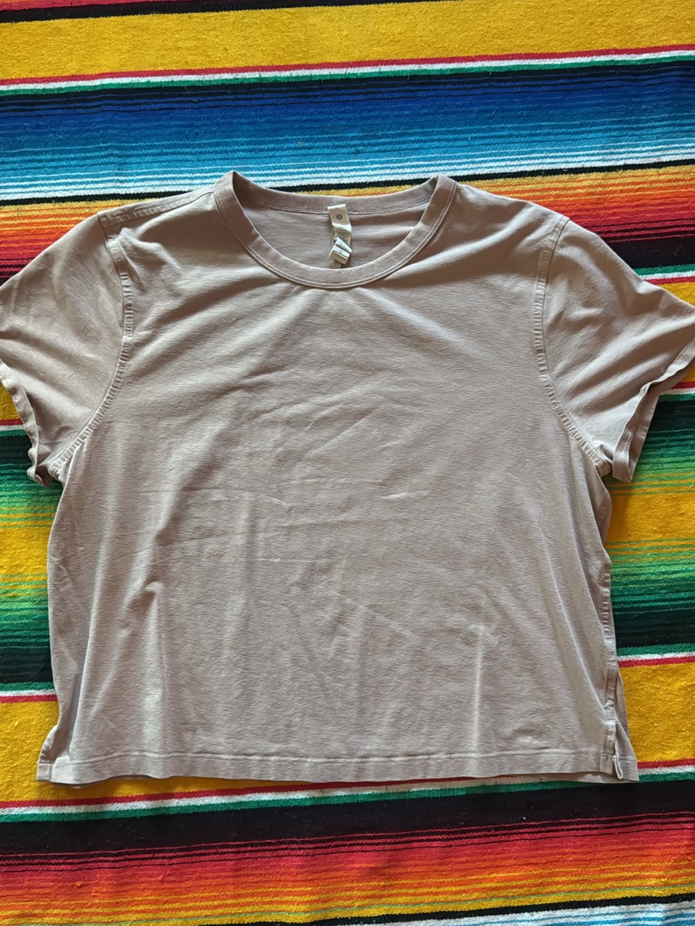 Women’s lululemon tee